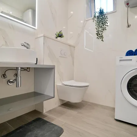 Lägenhet Bacvice 21